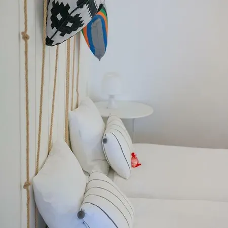 Hostel Nest House Lizbona